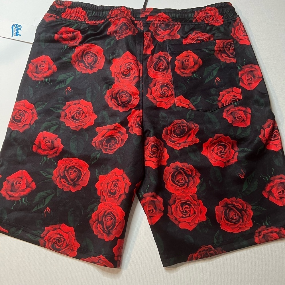NWT Men's Floral Red and Black Board Shorts Size Medium No Liner (Z) - Picture 5 of 6